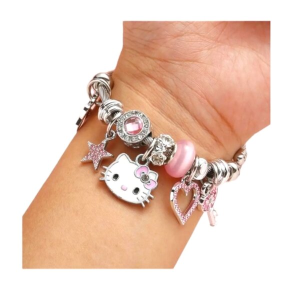 New Arrival!! HELLO KITTY Women's Pandora Adjustable Charm Bracelet - Picture 5 of 8